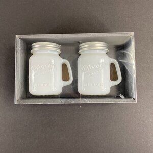Mason Jars White Salt Pepper Shaker Set